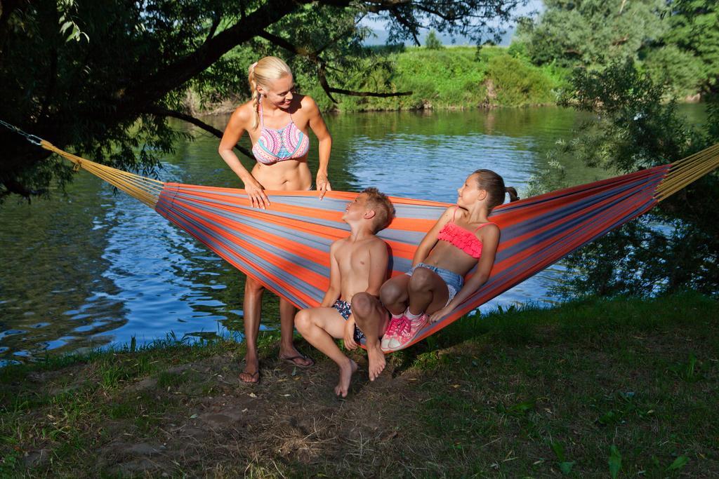 Holiday Resort Bela Krajina - Glamping And Mobile Homes メトリカ エクステリア 写真
