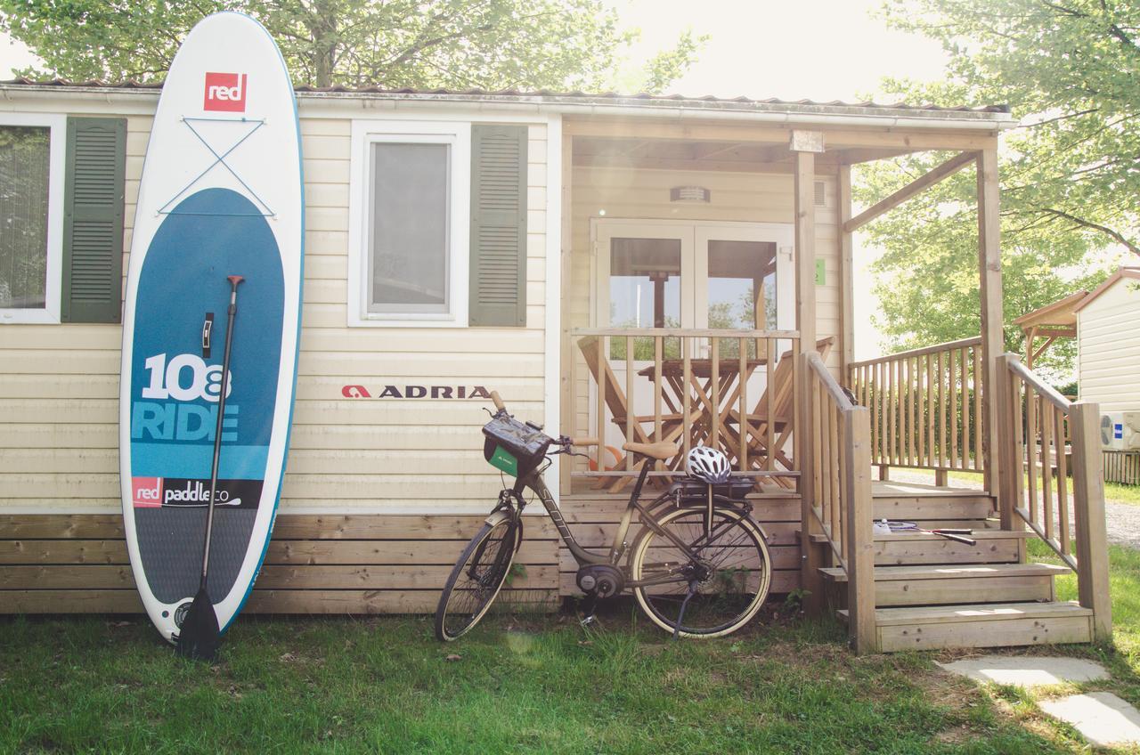 Holiday Resort Bela Krajina - Glamping And Mobile Homes メトリカ エクステリア 写真