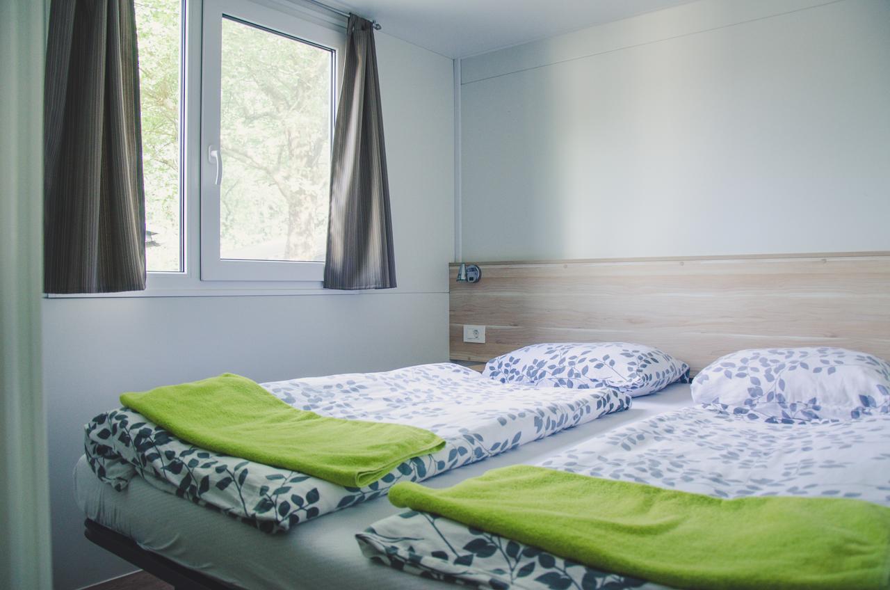 Holiday Resort Bela Krajina - Glamping And Mobile Homes メトリカ エクステリア 写真