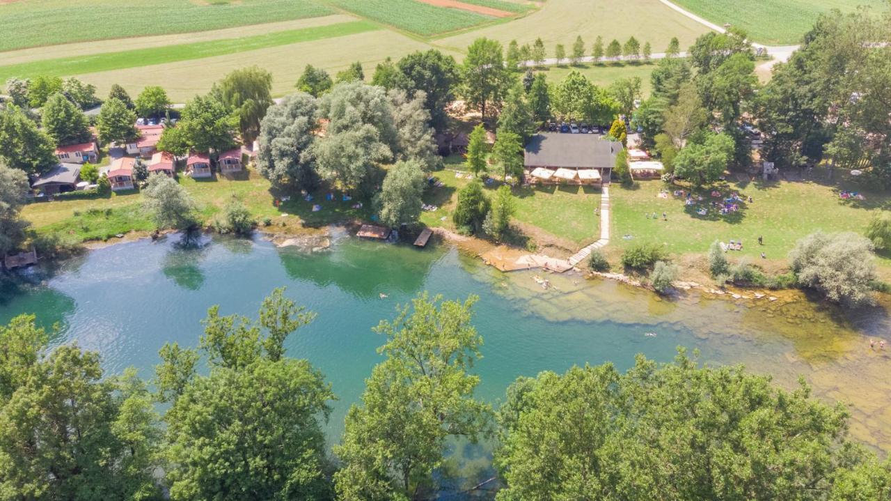 Holiday Resort Bela Krajina - Glamping And Mobile Homes メトリカ エクステリア 写真